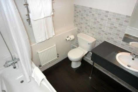 The Railway By Innkeeper's Collection 4* Hornchurch